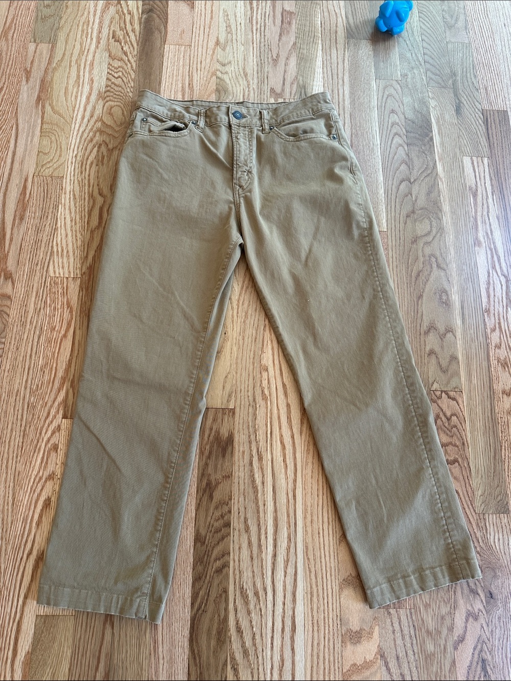 American Eagle Outfitters Men's Casual Straight-Leg Jeans in Khaki- 32W 26L